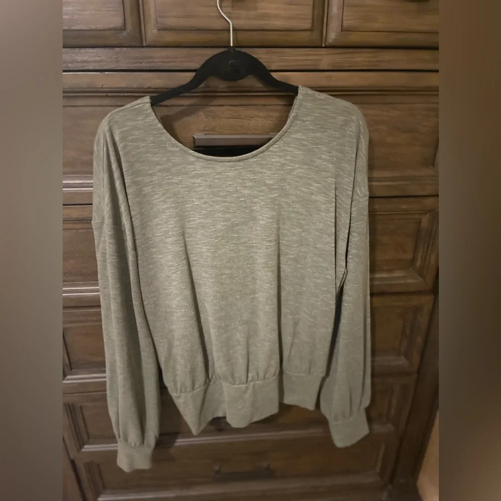 Express top - Picture 1 of 3